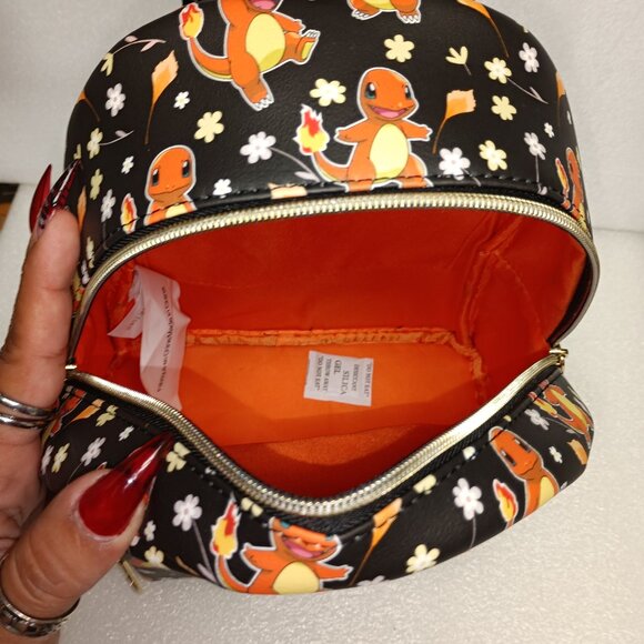 Loungefly Charmander Daisy print bag, wallet and make up bag Set NWT - Picture 4 of 11